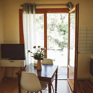 Joli Studio-3mn Frontière Geneve-wifi-parking-terrasse Appartement Neydens